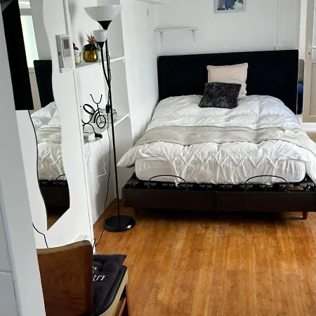 F2 Aux Porte De Paris - 4 Pers Apartman