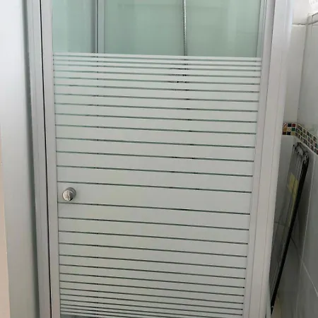 F2 Aux Porte De Paris - 4 Pers Apartman *
