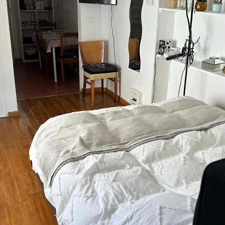F2 Aux Porte De Paris - 4 Pers Apartman